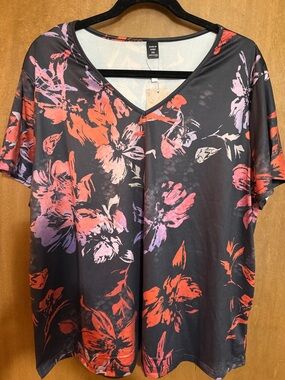 NWT Relaxed V-Neck Floral Tee - Plum with Orange & Purple Blooms